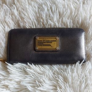 Marc Jacobs wallet